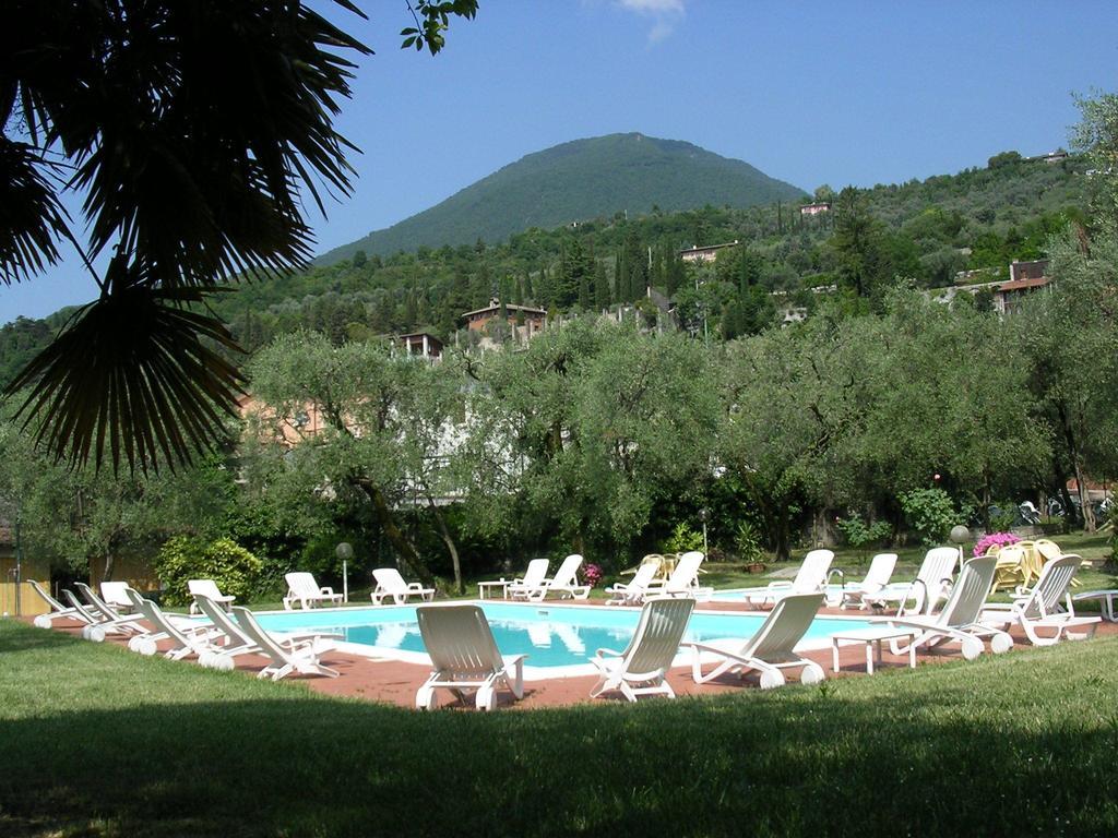 Borgo Antico Apartments Тосколано-Мадерно Екстер'єр фото