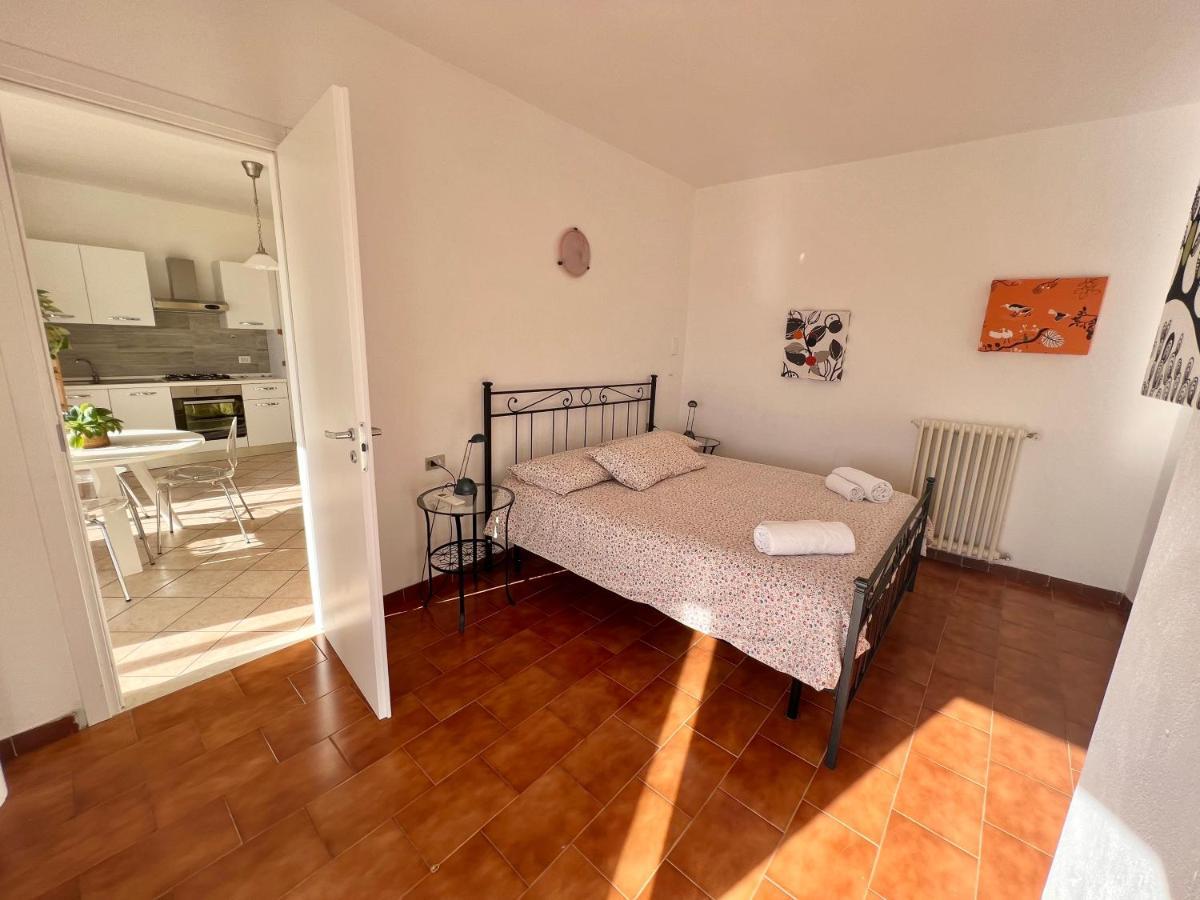 Borgo Antico Apartments Тосколано-Мадерно Екстер'єр фото